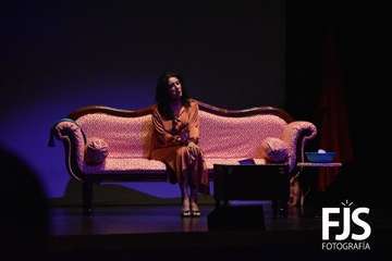 Espectáculo de la humorista y actriz Yanely Hernández en el Teatro de Telde/TA y Francisco Javier Santana.